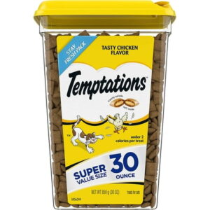 TEMPTATIONS Classic Crunchy and Soft Cat Treats Tasty Chicken Flavor, 30 oz. Tub (Packaging May Vary)