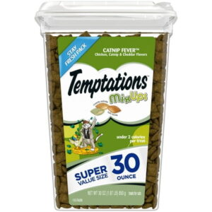 Temptations MixUps Catnip Fever Flavor HYZ01 Crunchy and Soft Cat Treats, 30 oz. Tub